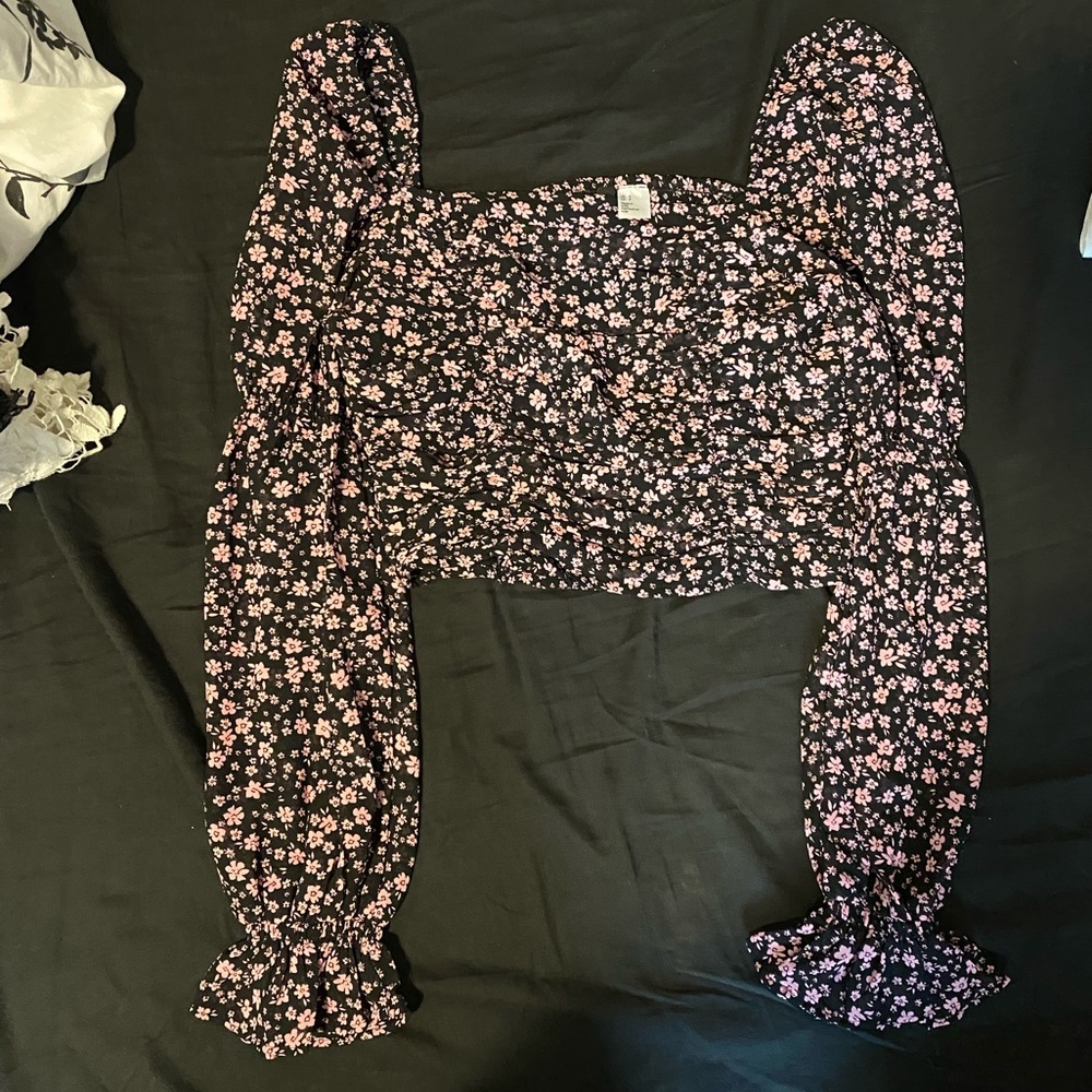 H&M long sleeve crop top